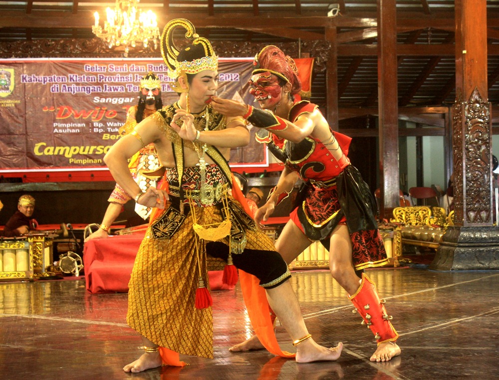 Tari Sirnaning Angkoro